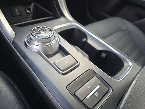 Used 2017 Ford Fusion Energi SE image 32