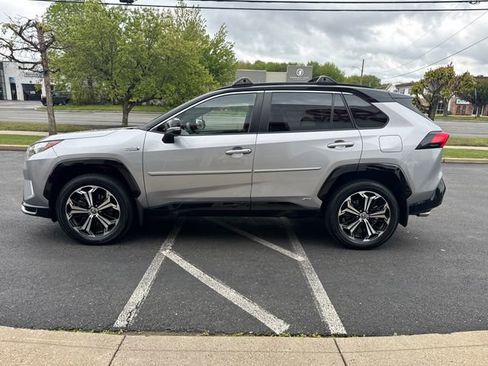 Used 2023 Toyota RAV4 XSE AWD/4WD image 6