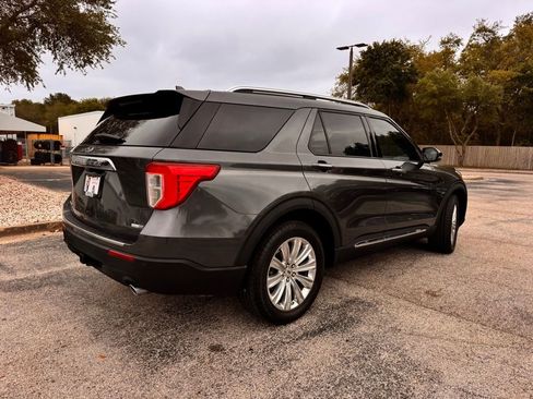 Used 2020 Ford Explorer Limited w/ Class III Trailer Tow Package AWD/4WD image 9