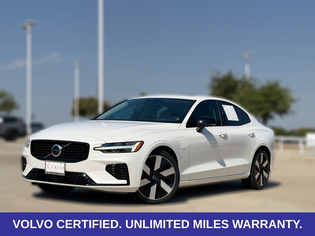 Certified 2024 Volvo S60 T8 Plus w/ Climate Package AWD/4WD image 3