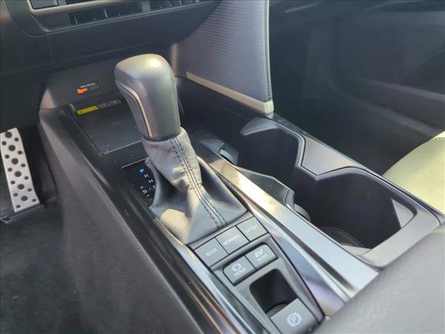 Used 2025 Toyota Camry SE w/ Multimedia Upgrade Package FWD image 17