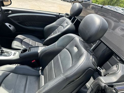 Used 2008 Mercedes-Benz CLK 63 AMG Cabriolet image 11