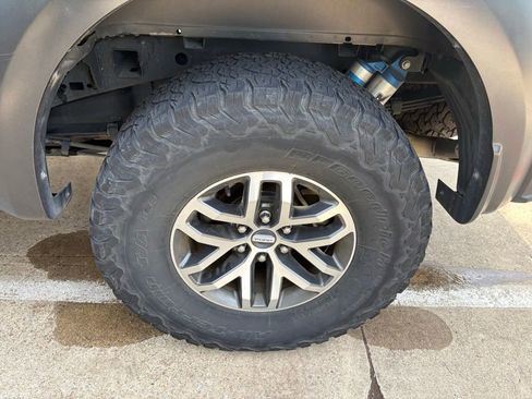 Used 2018 Ford F150 Raptor w/ Equipment Group 802A Luxury AWD/4WD image 16