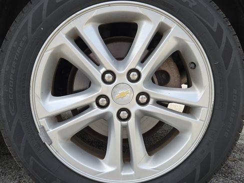 Used 2018 Chevrolet Cruze LT w/ Convenience Package FWD image 10