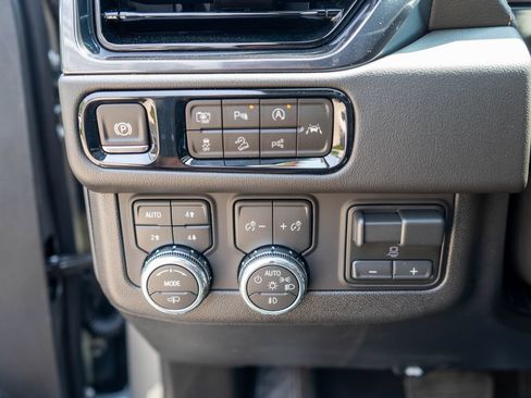 New 2026 GMC Yukon AT4 w/ AT4 Premium Plus Package AWD/4WD image 22