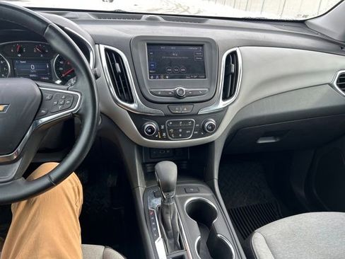 Used 2024 Chevrolet Equinox LT image 18