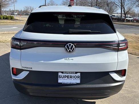 Used 2023 Volkswagen ID.4 Pro image 5
