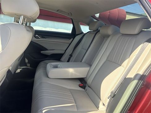 Used 2018 Honda Accord Touring image 23