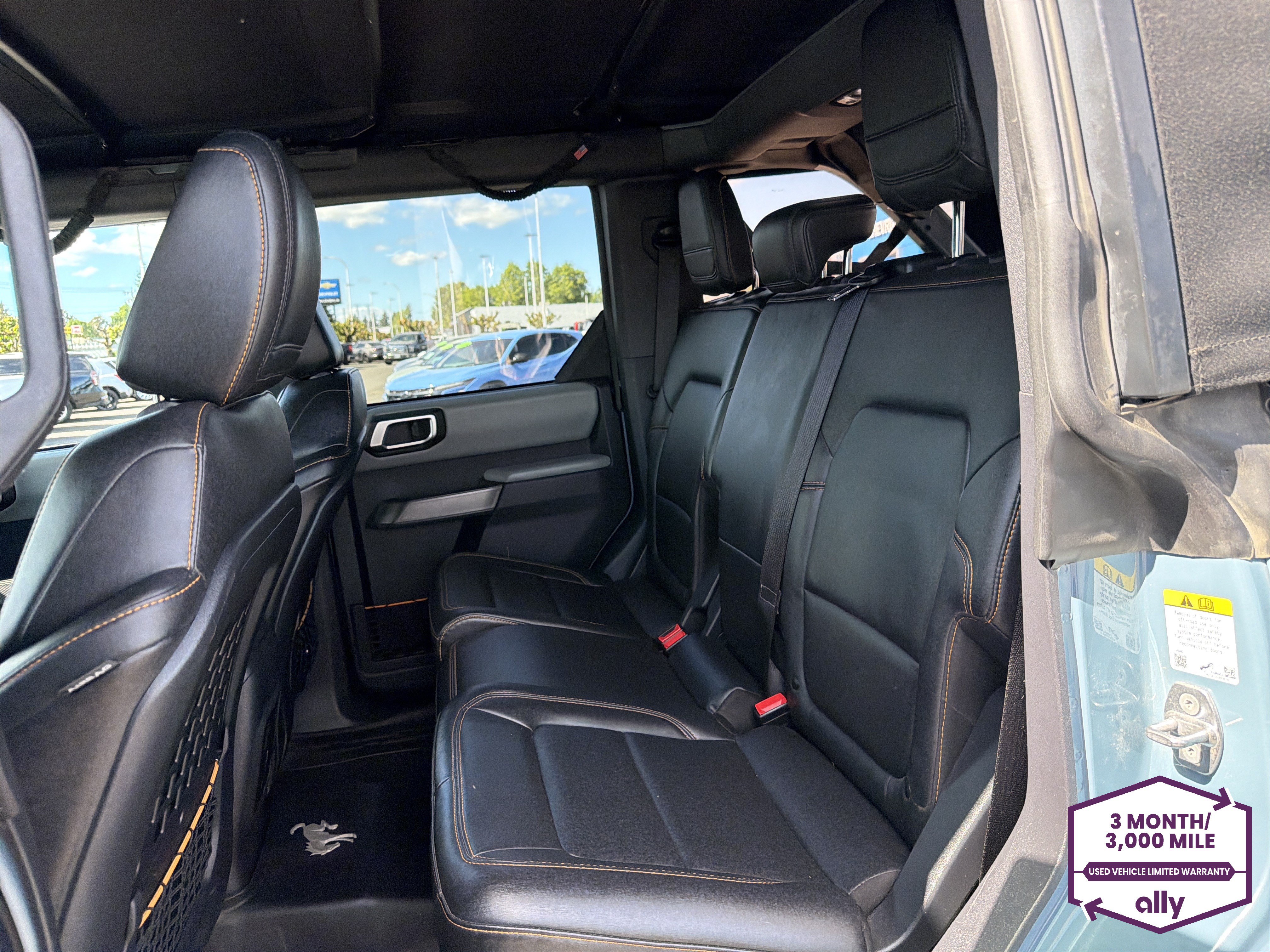 Used 2023 Ford Bronco Badlands w/ Sasquatch Package AWD/4WD image 12