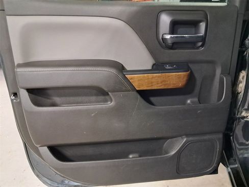 Used 2018 Chevrolet Silverado 1500 LTZ w/ Sport Package image 8