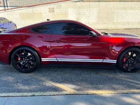 Used 2021 Ford Mustang Shelby GT500 w/ Carbon Fiber Handling Package RWD image 2