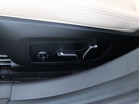 New 2026 BMW 330i xDrive Sedan image 28