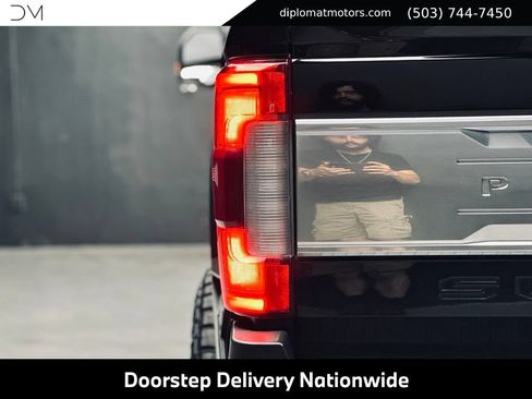 Used 2017 Ford F250 Platinum w/ Platinum Ultimate Package AWD/4WD image 15