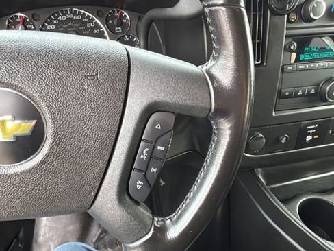 Used 2022 Chevrolet Express 3500 LS image 22