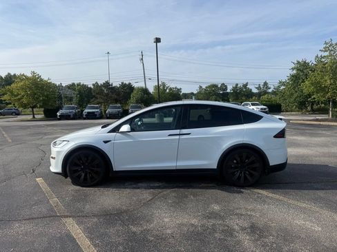 Used 2022 Tesla Model X AWD/4WD image 2
