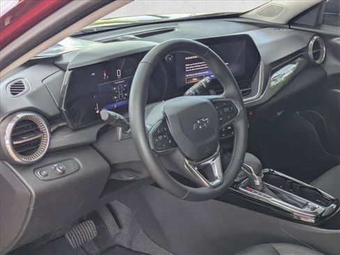 Used 2024 Chevrolet Trax ACTIV FWD image 10