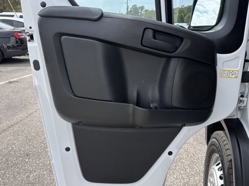 Used 2024 RAM ProMaster 3500 w/ Convenience Group FWD image 10