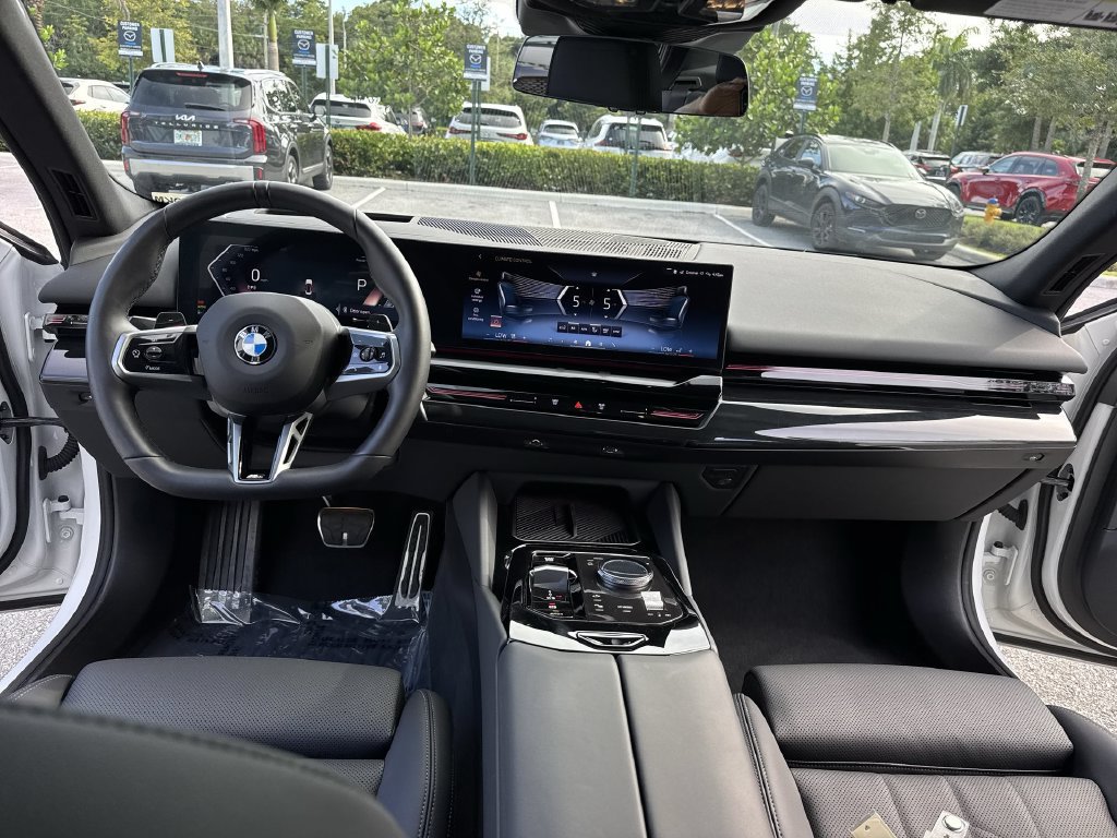 Used 2026 BMW 530i xDrive AWD/4WD image 36
