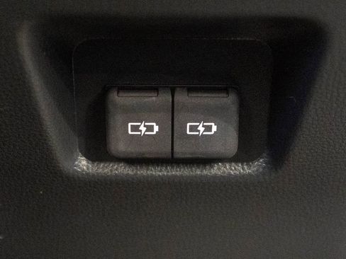 Used 2024 Toyota RAV4 XSE w/ Weather Package image 33