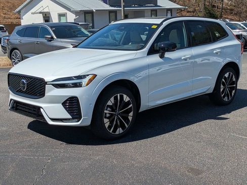 New 2026 Volvo XC60 B5 Plus w/ Protection Package Premier image 2