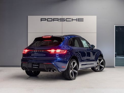 New 2025 Porsche Macan image 7