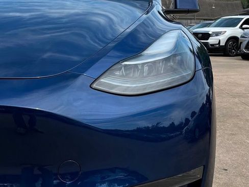 Used 2025 Tesla Model Y Long Range RWD image 13