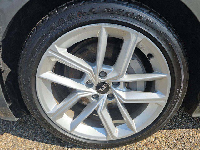Used 2024 Audi A5 2.0T Premium Plus AWD/4WD image 5