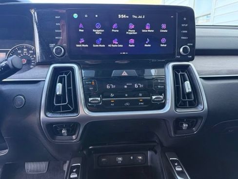 Used 2023 Kia Sorento S w/ Panoramic Sunroof Package AWD/4WD image 25
