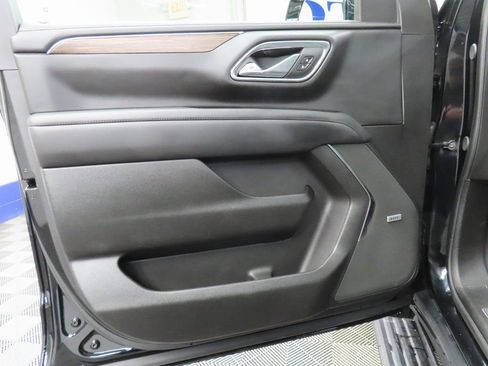 Used 2024 Chevrolet Suburban High Country image 59