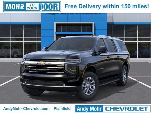 New 2026 Chevrolet Suburban LT w/ Comfort Package AWD/4WD image 9