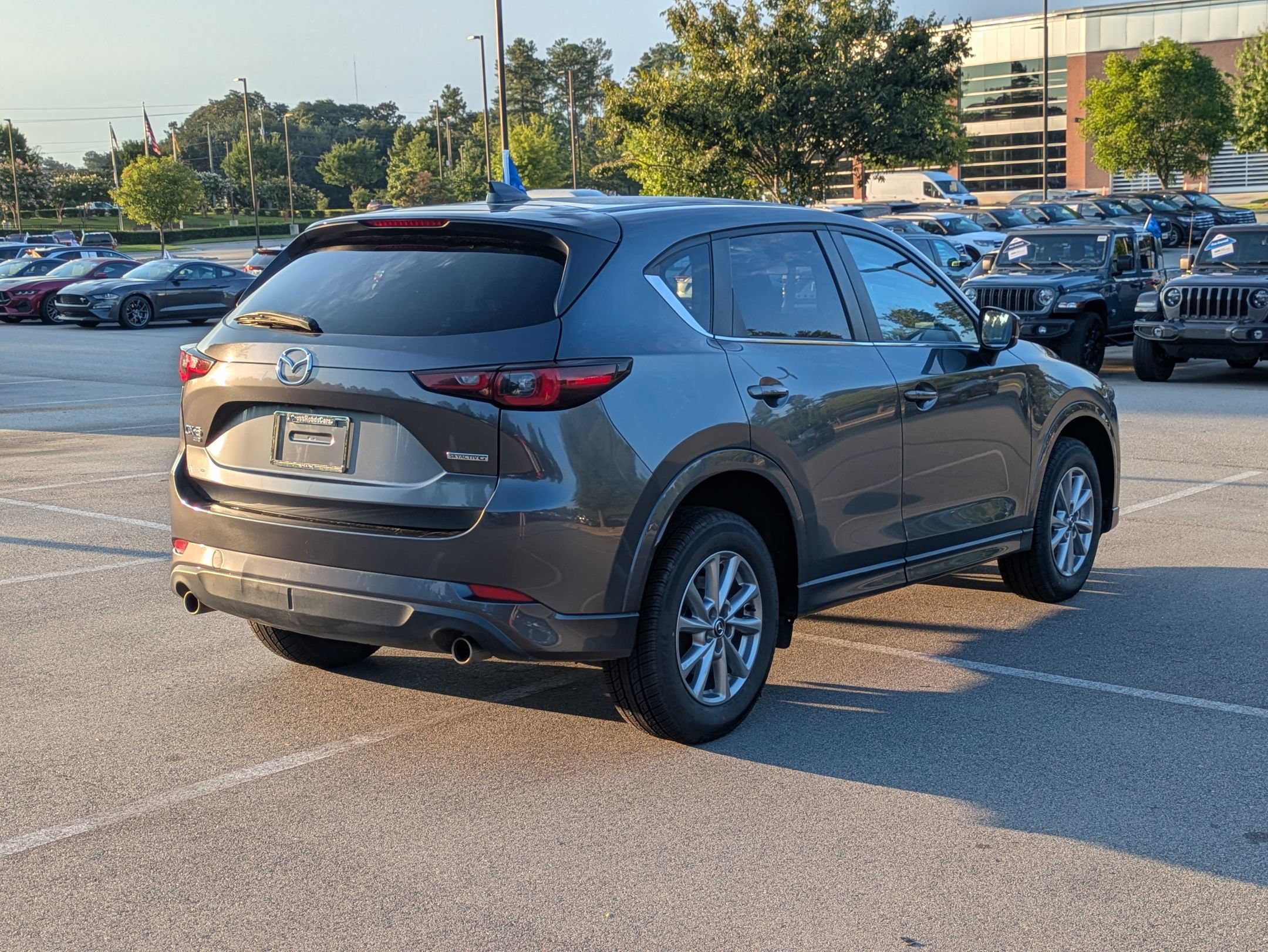 Used 2024 MAZDA CX-5 AWD 2.5 S w/ Select Package image 4