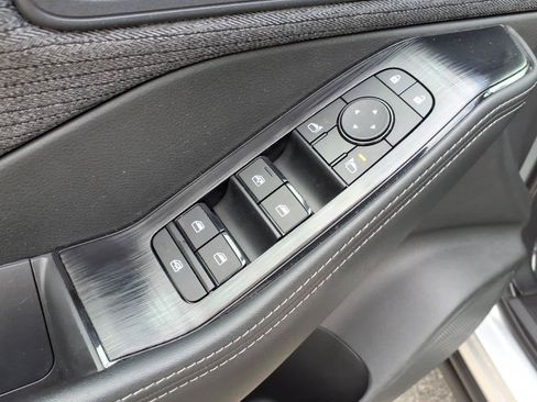 Used 2023 Nissan Rogue SV AWD/4WD image 18