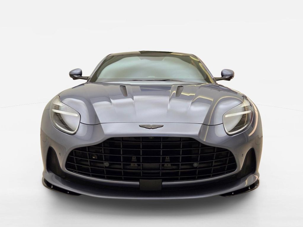 Used 2025 Aston Martin DB12 Coupe RWD image 2