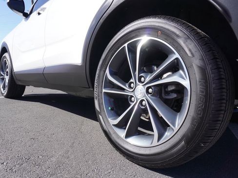 Certified 2022 Buick Encore GX Select image 6