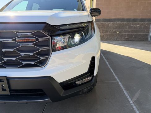 Used 2023 Honda Passport TrailSport image 11