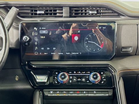 Used 2024 GMC Sierra 3500 AT4 w/ Technology Package image 15