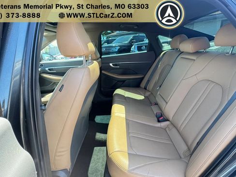 Used 2022 Hyundai Sonata Limited FWD image 16