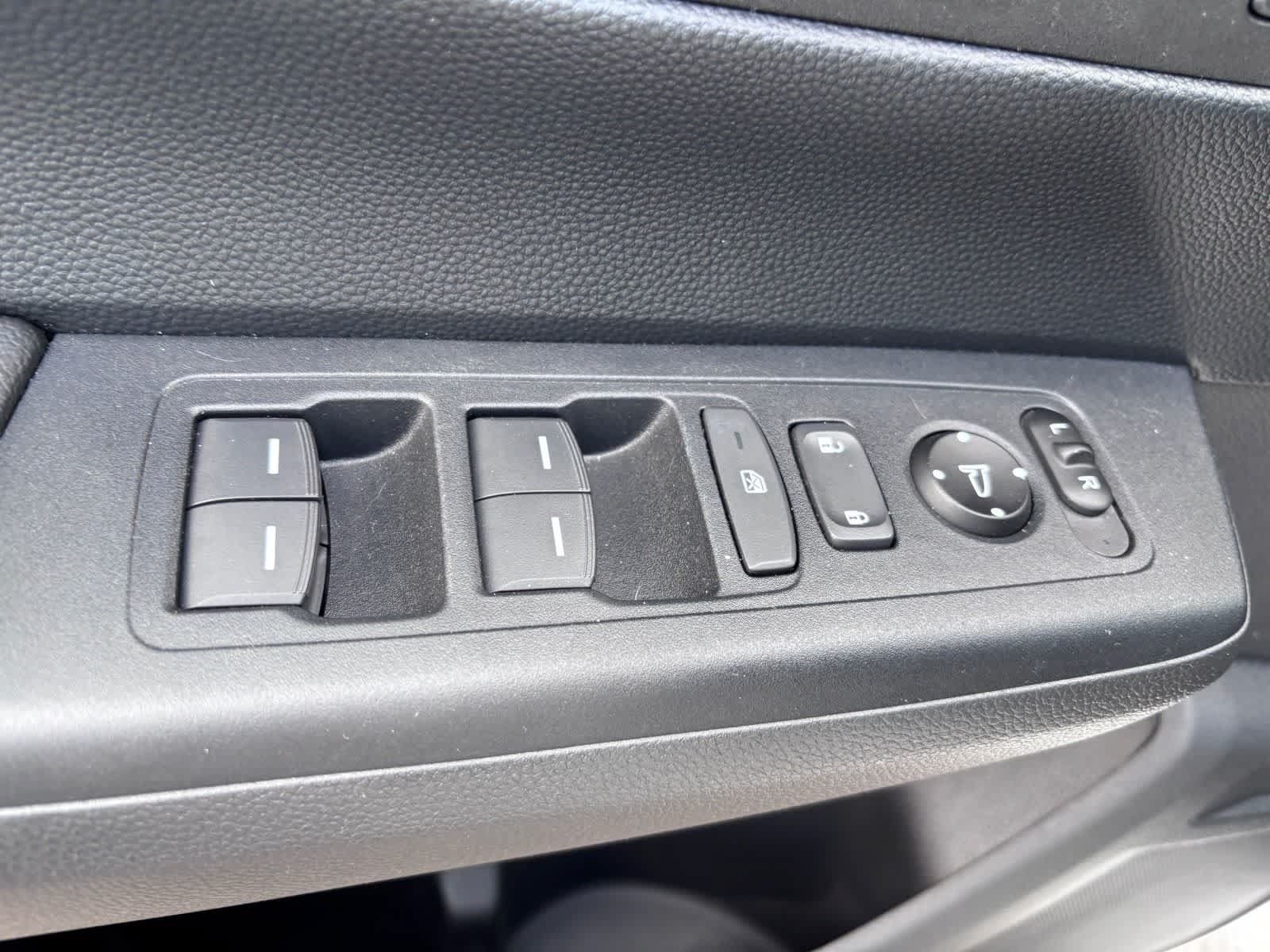 Used 2025 Honda CR-V Sport-L image 13