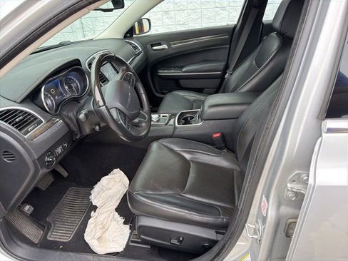 Used 2020 Chrysler 300 Limited image 20