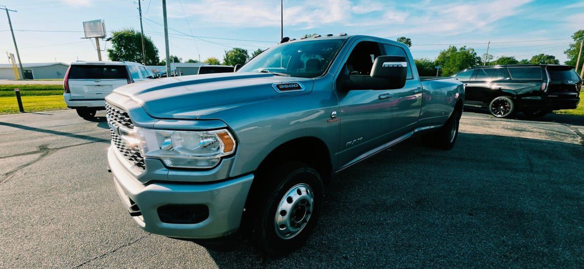 Used 2023 RAM 3500 Big Horn w/ Level 1 Equipment Group AWD/4WD image 3