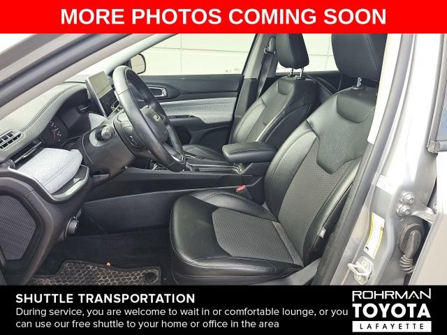 Used 2022 Jeep Compass Latitude w/ Convenience Group AWD/4WD image 6