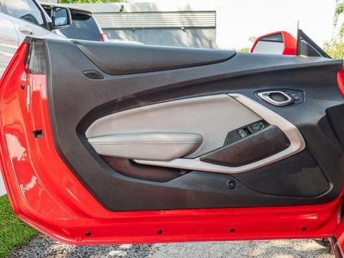 Used 2018 Chevrolet Camaro SS RWD image 17