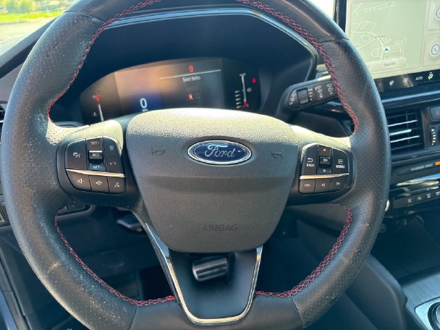 Used 2024 Ford Escape ST-Line w/ Tech Pack #1 AWD/4WD image 14
