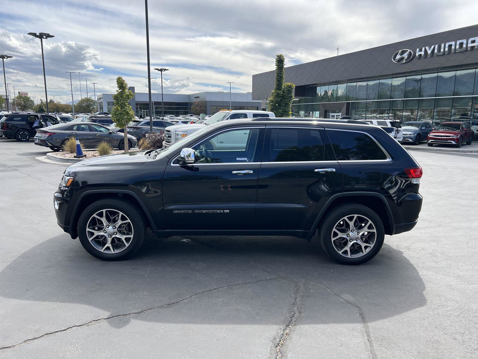 Used 2022 Jeep Grand Cherokee Limited w/ Trailer Tow Group IV AWD/4WD image 21