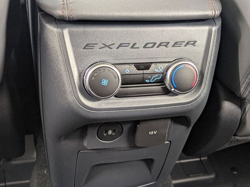 New 2026 Ford Explorer Active w/ Active Comfort Package AWD/4WD image 22