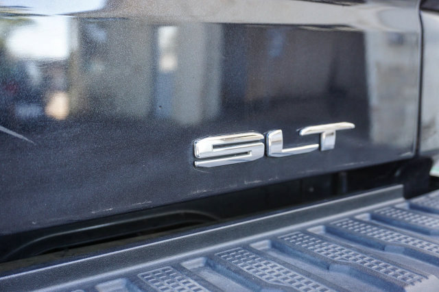 Used 2025 GMC Sierra 1500 SLT AWD/4WD image 27