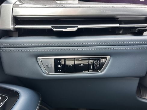 Used 2025 Cadillac Escalade IQ Luxury 2 w/ LPO, Premium Carpet Package image 62