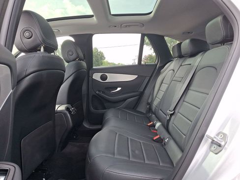 Used 2019 Mercedes-Benz GLC 300 4MATIC image 10