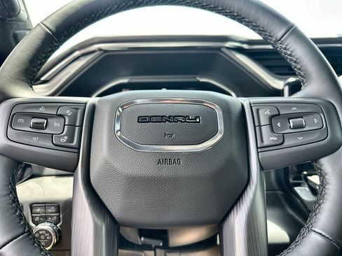 New 2026 GMC Sierra 2500 Denali Ultimate AWD/4WD image 32