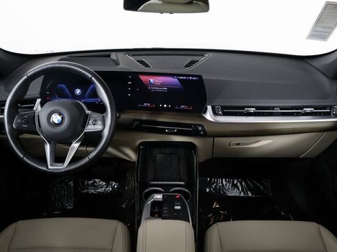 Used 2025 BMW X1 xDrive28i w/ Premium Package image 8